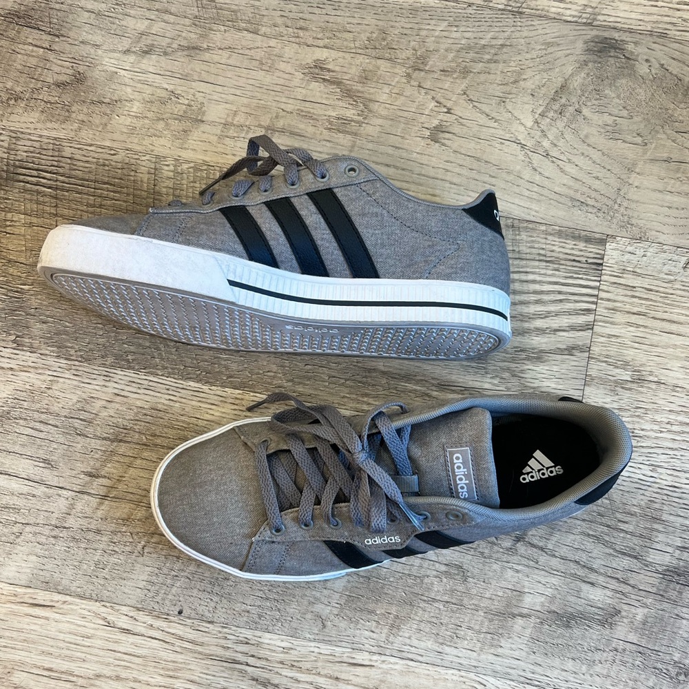 Men’s adidas shoes, like brand new